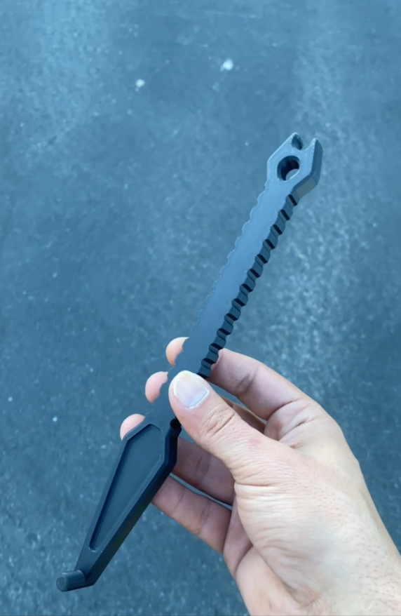 DoorDumb tool in hand – front view